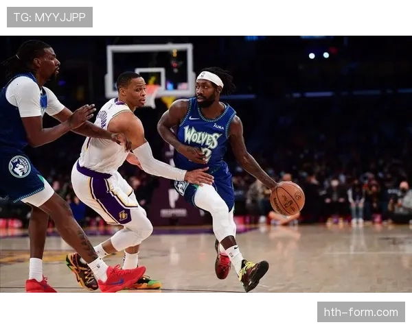 尼克斯队有望通过潜在大交易补强阵容，交易传闻引发球迷热议