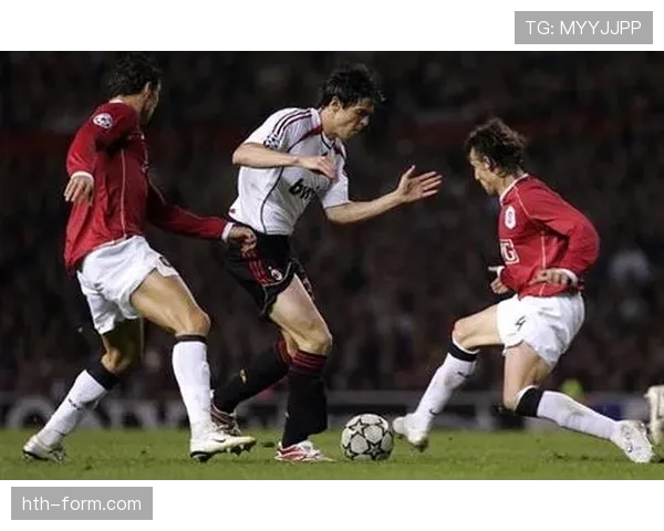 卡卡职业生涯回顾：从金童荣耀到艰难转折的足球传奇